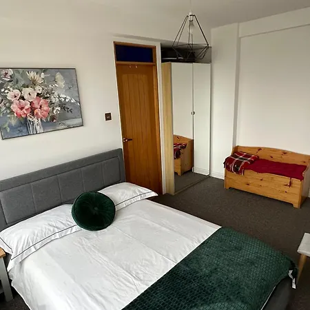 Camden Skyview Apartment London Exterior photo